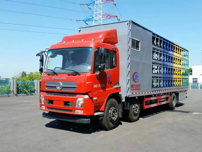 東風天錦小三軸養(yǎng)蜂車